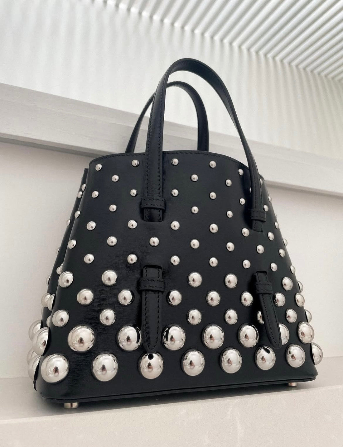 Top 5 Luxury Brands to Thrift !