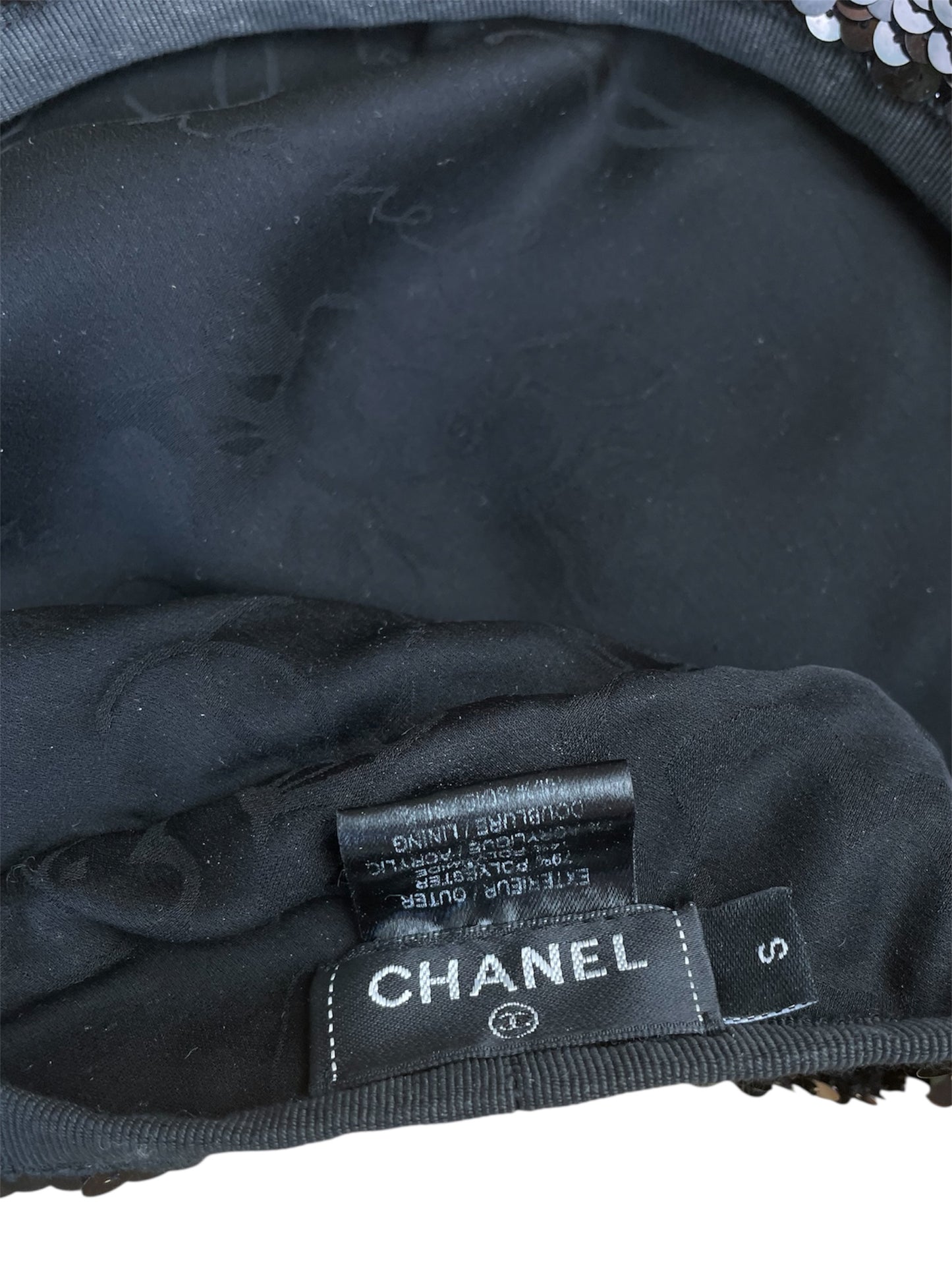 Béret à strass Chanel