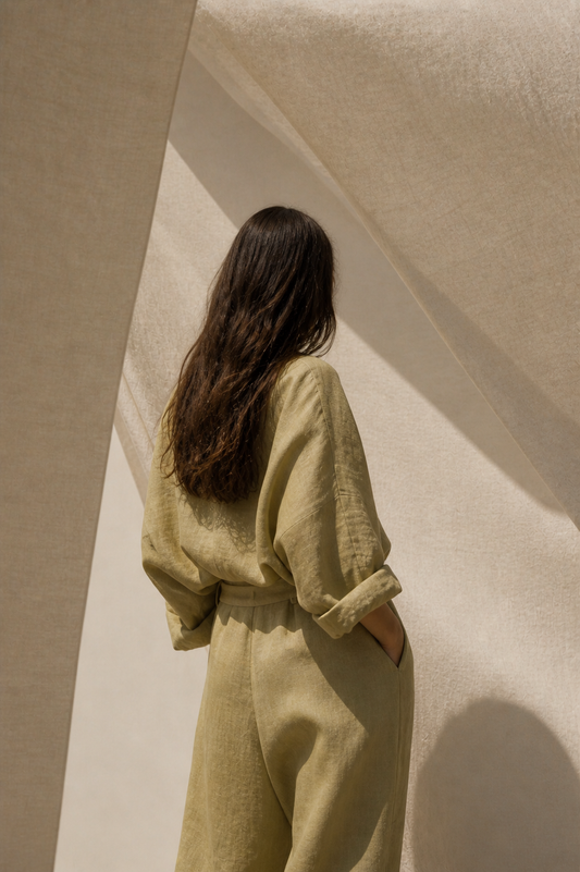 How to Wear Summer Fabrics: Linen, Cotton, Silk...