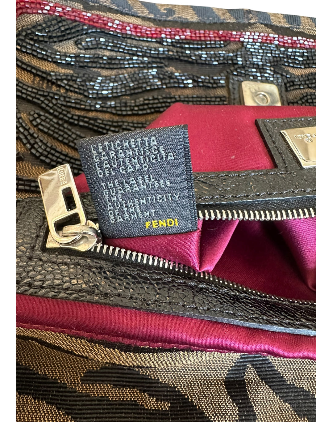 Sac à main Fendi Vintage Baguette brodé de perles