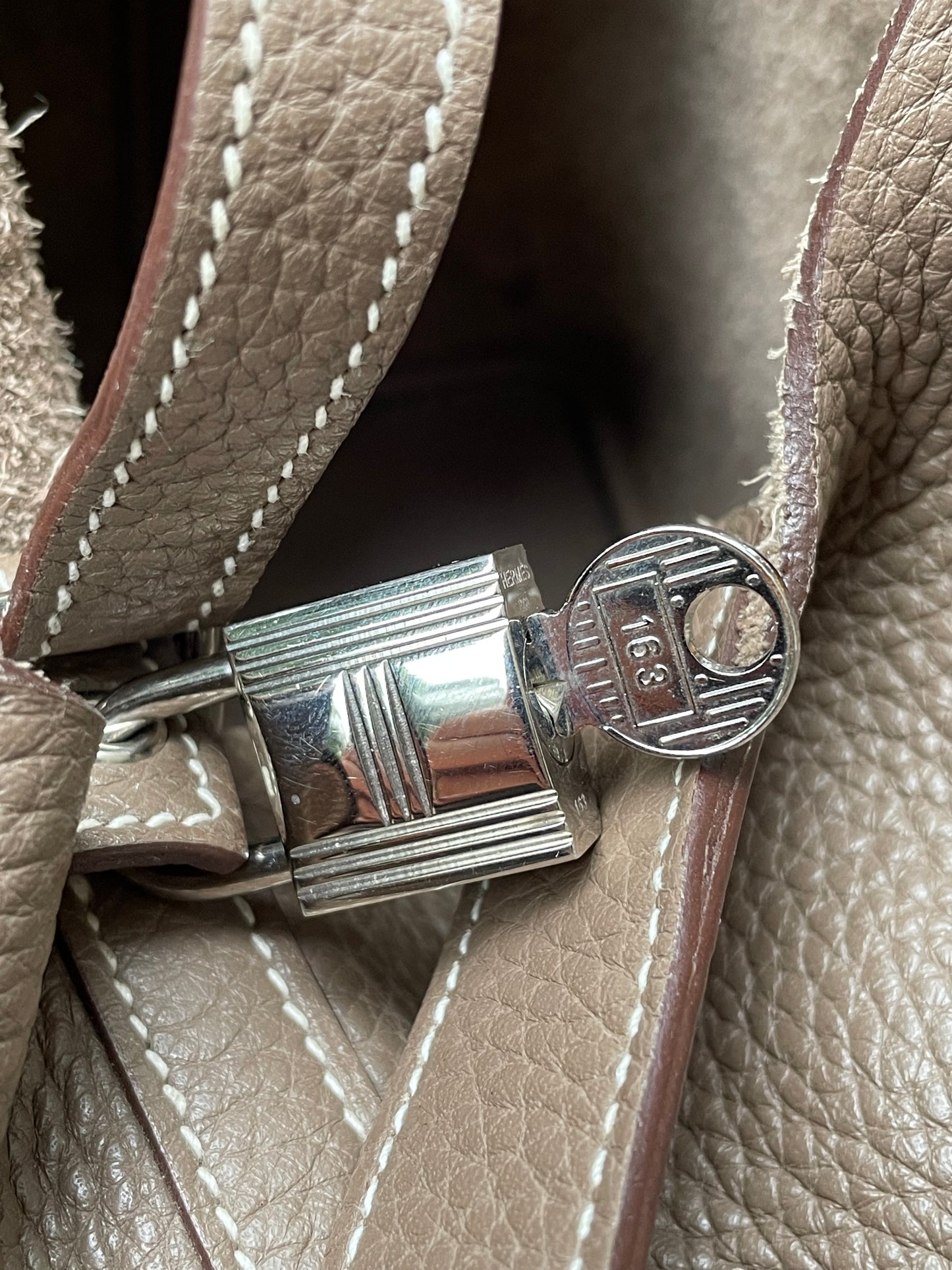 Hermes Sac Picotin 18 Etoupe Taurillon Clemence