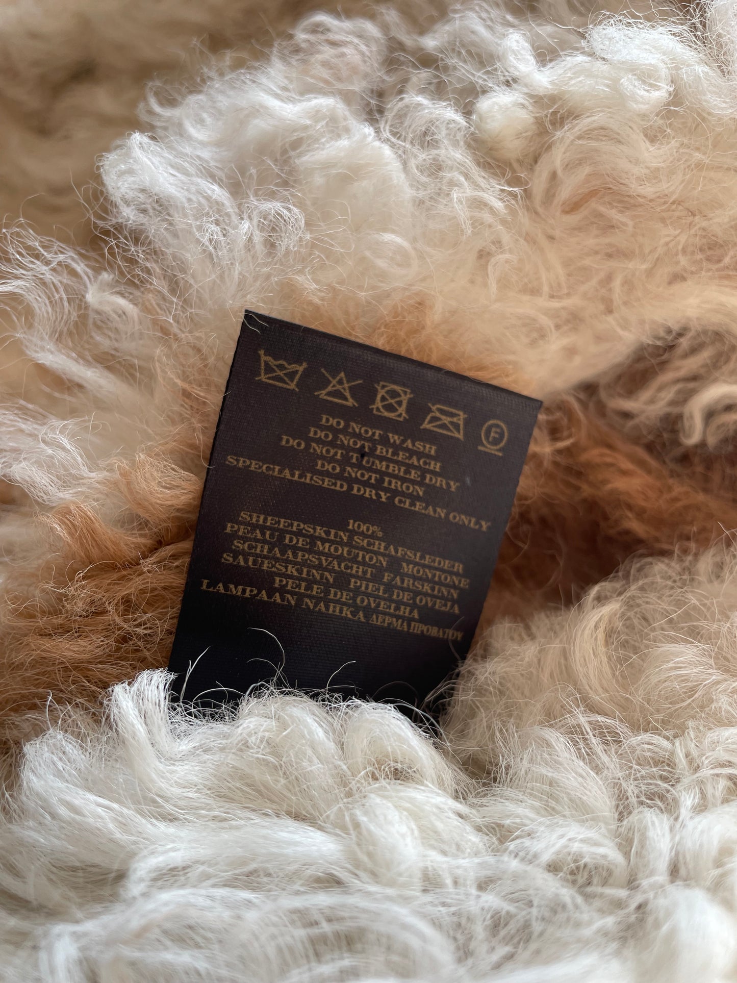 Burberry jacket in genuine shearling 70s style