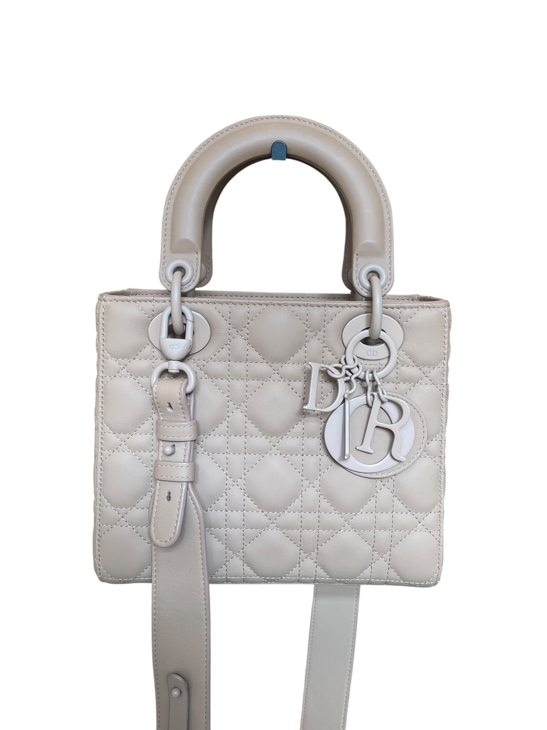 Dior - Sac Lady Dior en cuir mat beige nude
