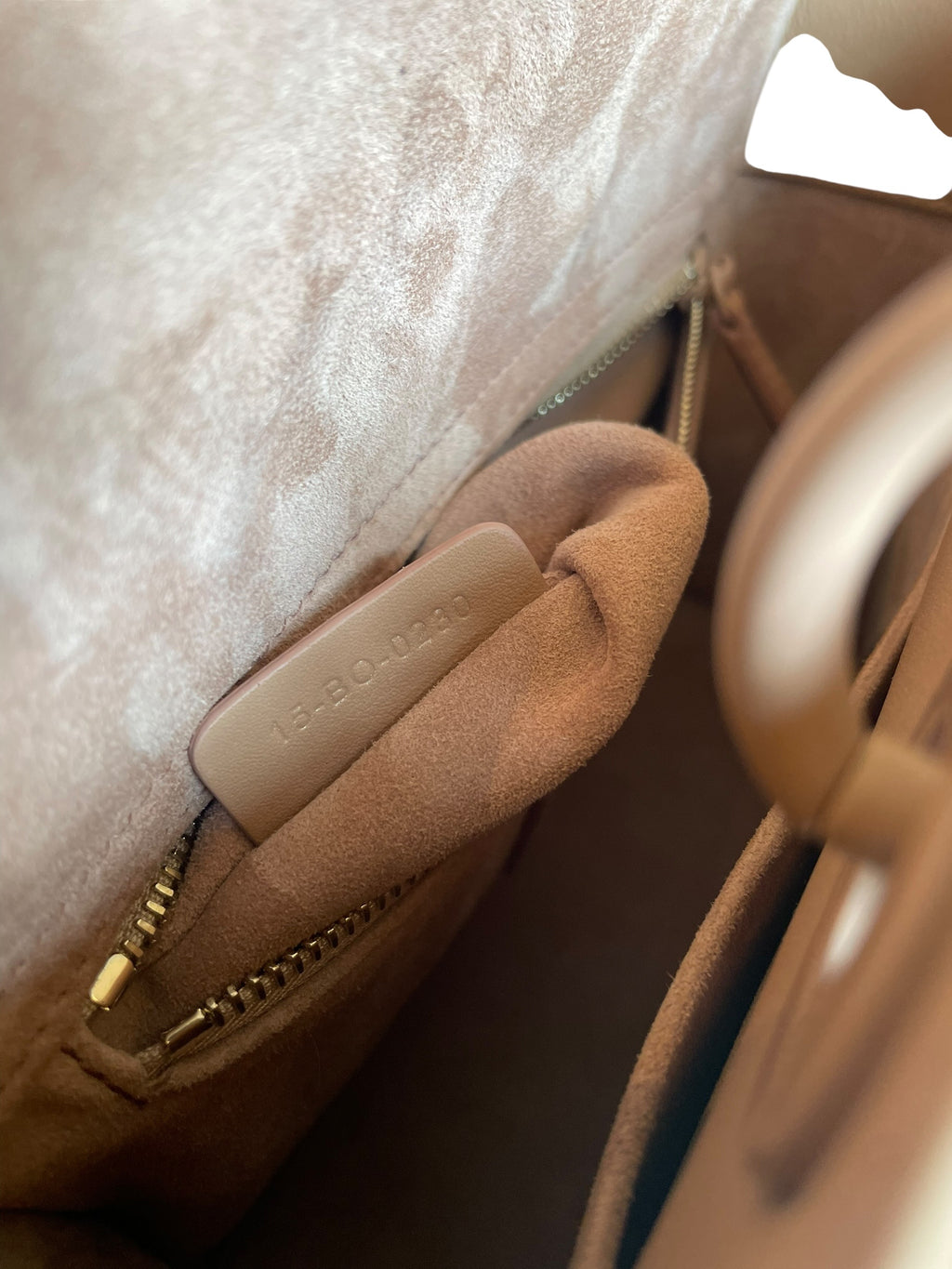 Dior - Sac Lady Dior en cuir mat beige nude