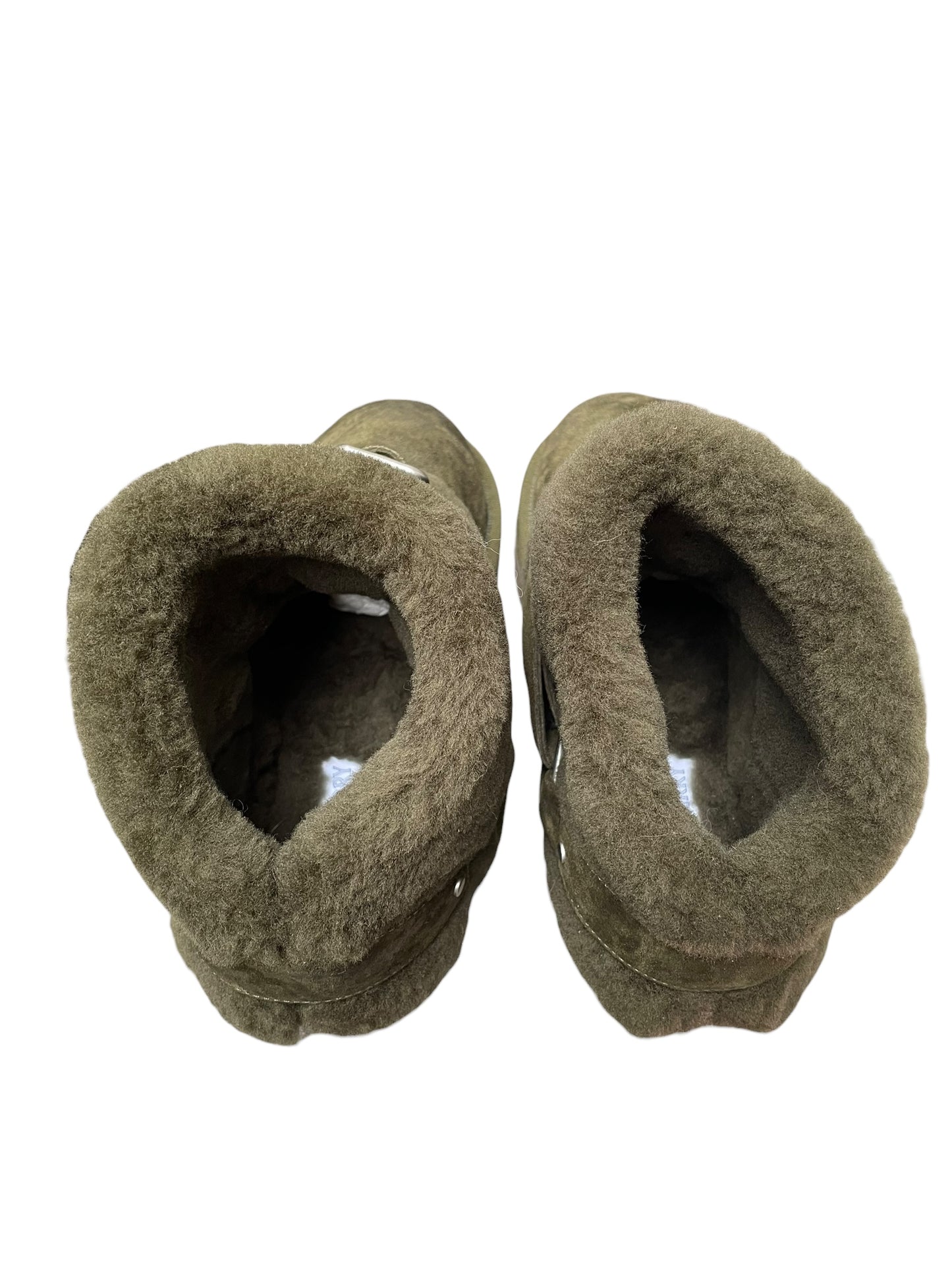 Burberry Shearling-Lined Foldover Boots – Khaki