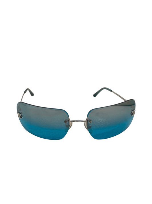 Lunettes de soleil teintées bleues Chanel